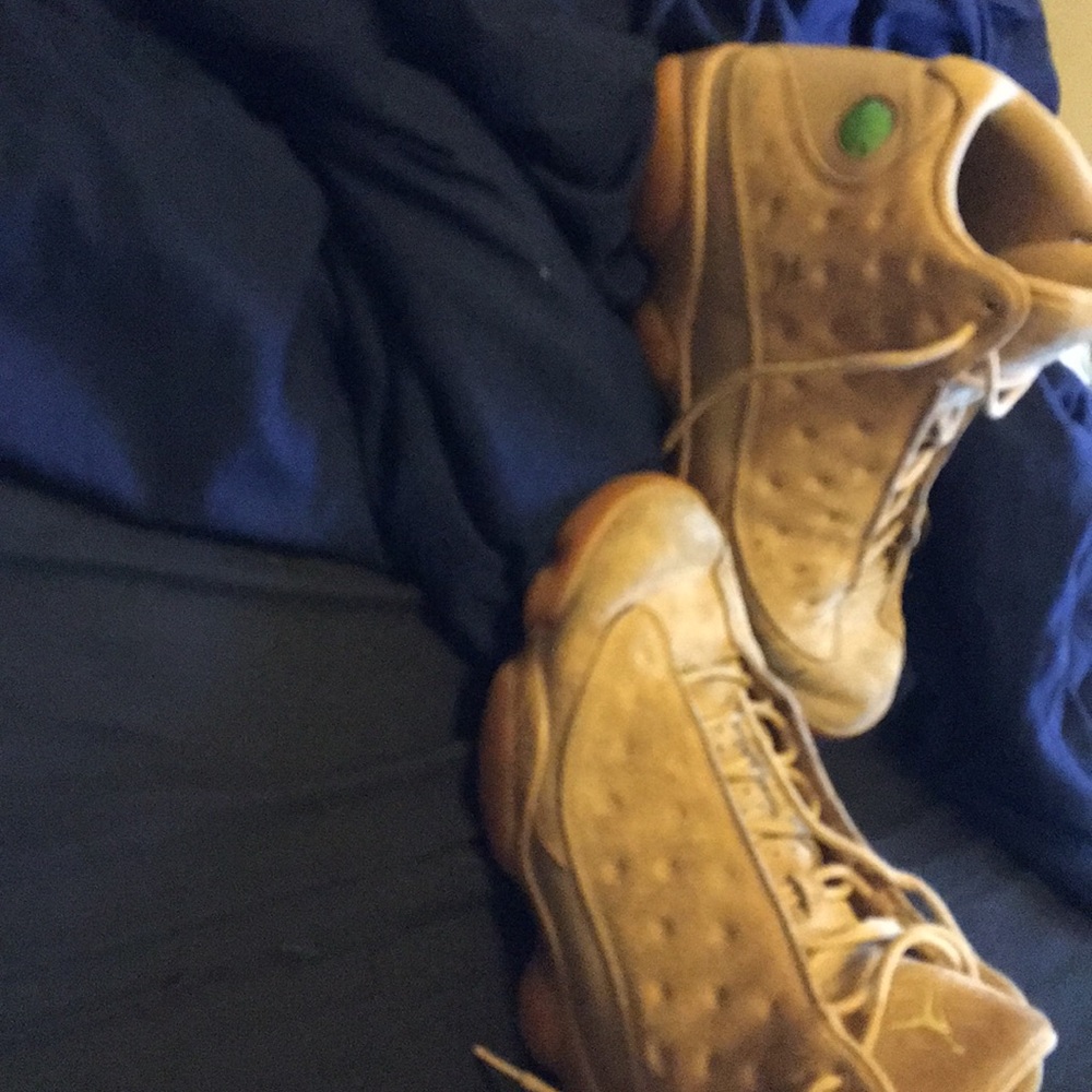 Shoes - Picture 2 of 3